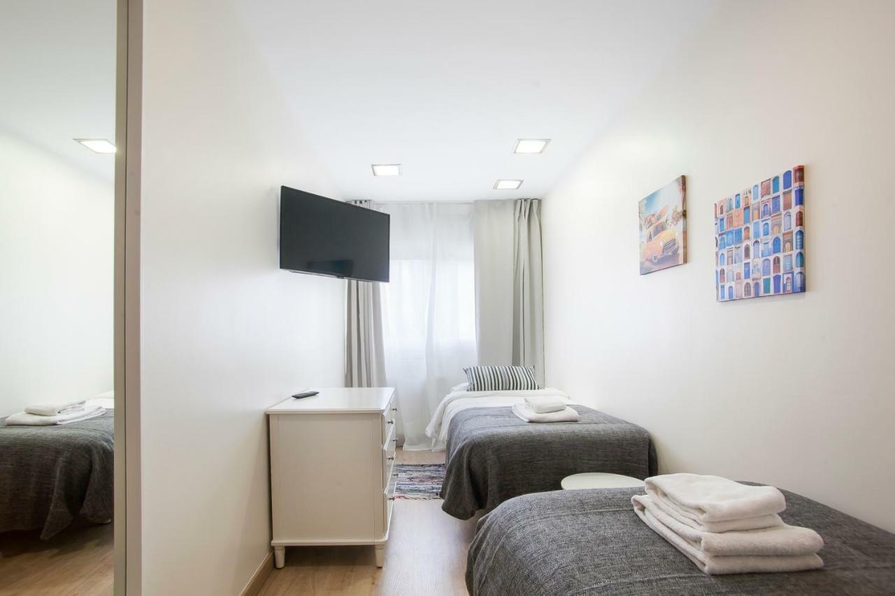 Tendency Apartments Forum 2 Sant Adria de Besos Luaran gambar